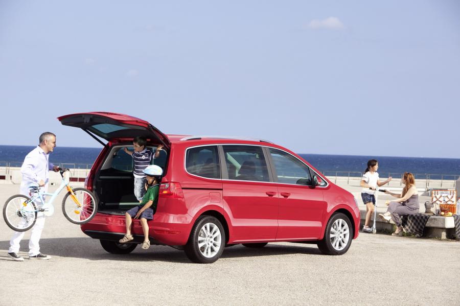  Seat Alhambra 2010 года  (фото 76 из 113)